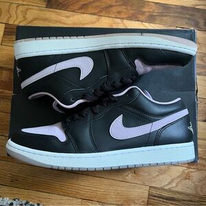 Nike Air Jordan 1 Low SE Iced Lilac Mens Size 11